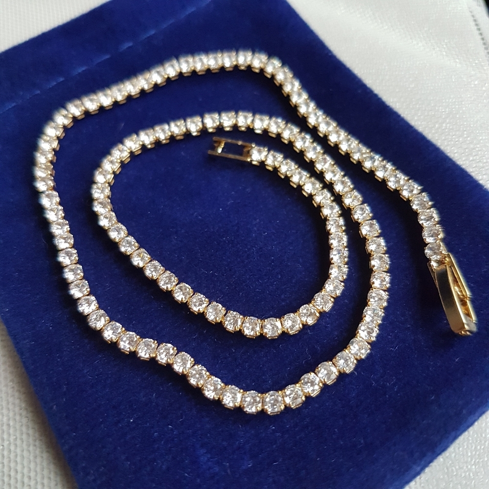 Swarovski Elements 18Gold Plated Delicate Tennis Bracelet NEW - Picture 15 of 17